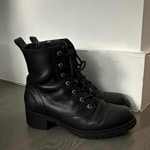 Cole Haan Black Leather Lace-Up Boots size 5.5